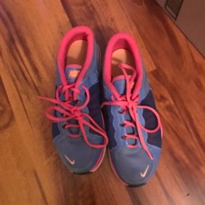 Nike flex trainers